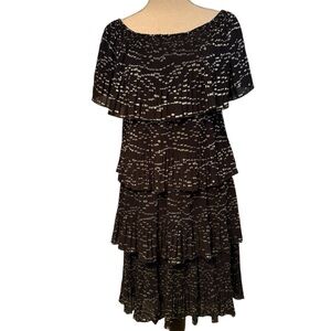FRANK LYMAN DRESS SHIFT TIERS MICRO PLEATS BLACK METALLIC GOLD SIZE 8